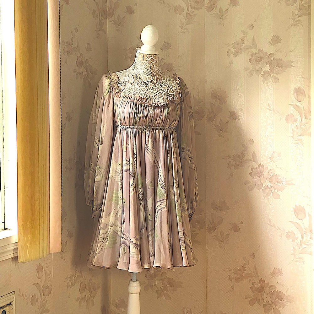 Dreamy gorgeous dress for any formal occasion.